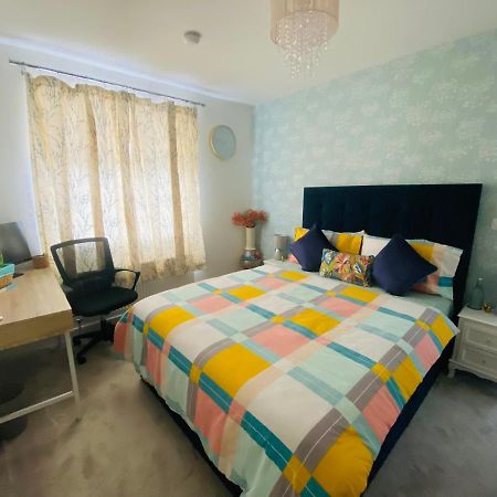 دبلن Double Room In Our Family Home المظهر الخارجي الصورة
