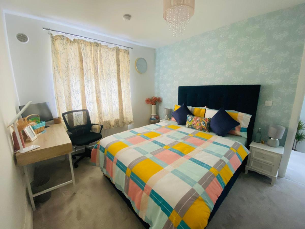 دبلن Double Room In Our Family Home المظهر الخارجي الصورة
